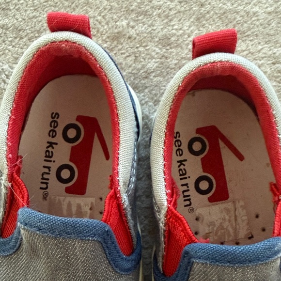 See Kai Run Gray and Navy Kids Sneakers - Picture 2 of 6